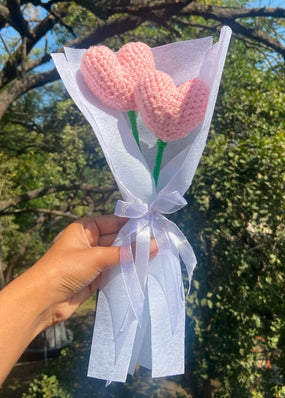 crochet-heart-bouquet
